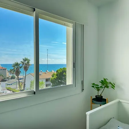 Apartman Viva Palms By Hello Homes
